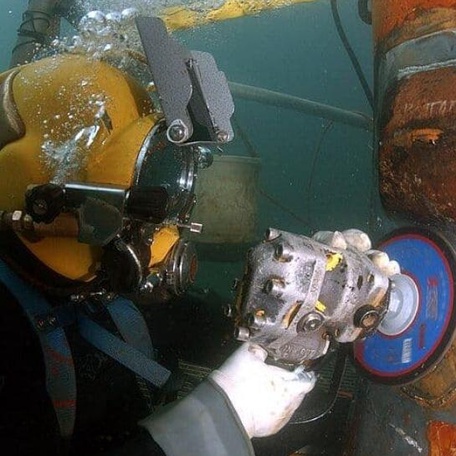Repair and maintenance of the underwater part of the vessel